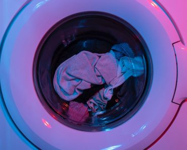 LET OP: Is het beter om je kleding of 30 of 40 graden te wassen? Wij hebben het antwoord!