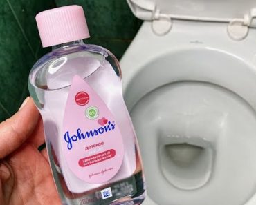 Spuit een beetje babyolie in je toilet en zie wat er gebeurt. Ik ren meteen naar de winkel!