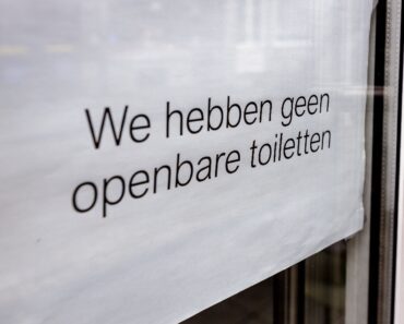 Is een winkel verplicht je toegang te geven tot het toilet? Dit is het antwoord